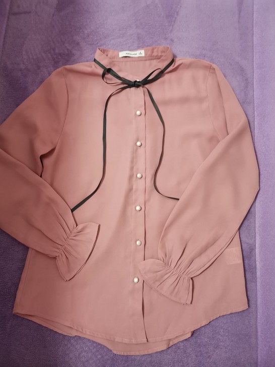 真维斯雪纺衬衣上衣