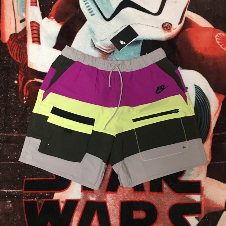 NIKE 梭织拼接短裤 街头超帅配色 就三...