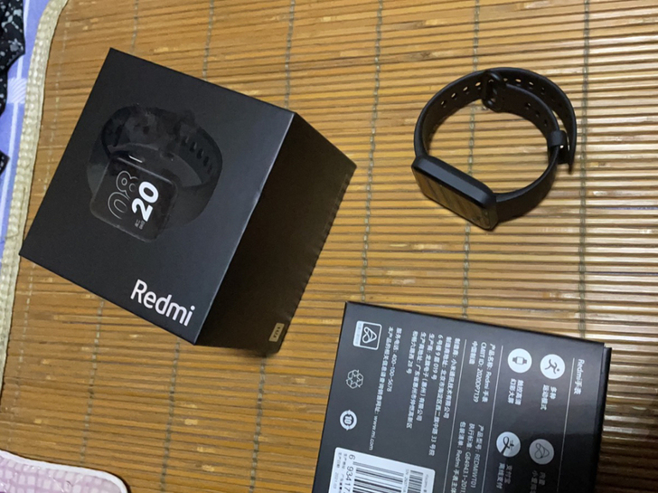 Redmi 智能手环 买下不太合适 和手机...