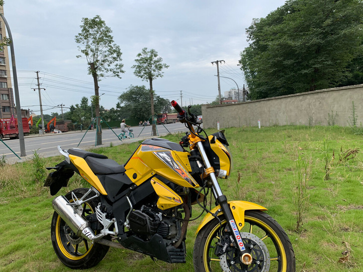 国产ktm390摩托车街车