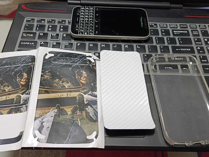 黑莓Q20 95新 可以做戒网手机