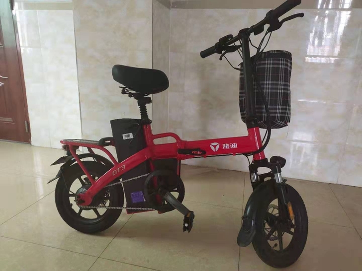 雅迪GT3折叠电动车，几乎全新，才跑了50...