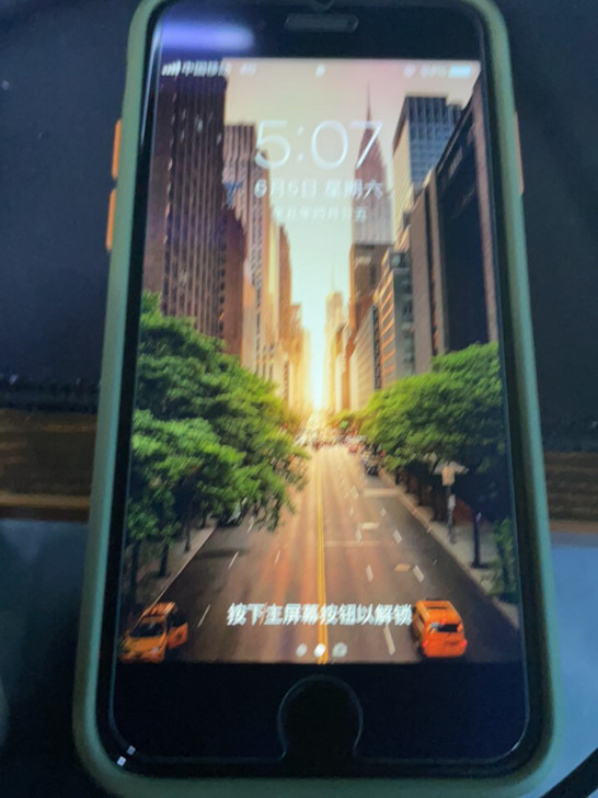 苹果6一手，手机一直在用最近买了12忍痛割...