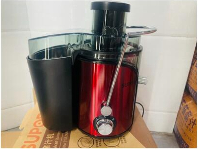 苏泊尔榨汁机，买来后就是用过一次，包装完好...