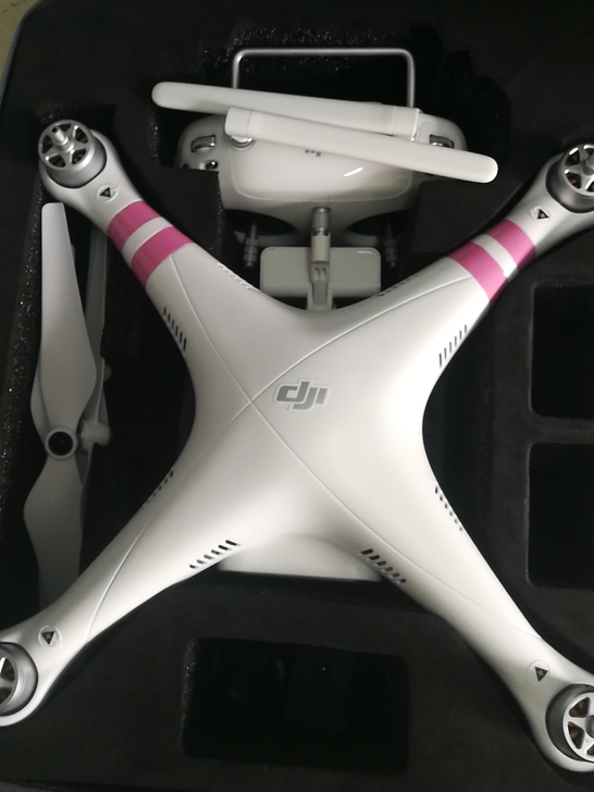 大疆精灵3A，无磕碰，无维修，两块原厂电池...