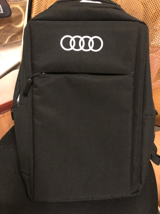 全新 上个月4s店订车 砸金蛋出了一个包 ...