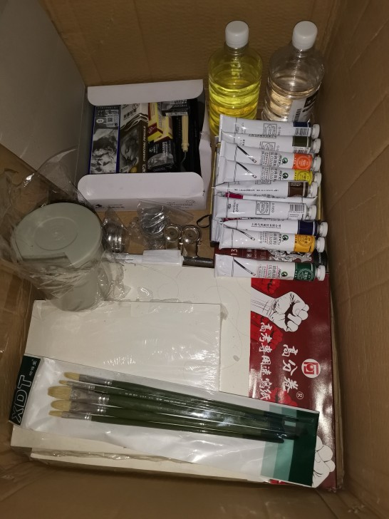 玛利油画颜料全新，送水桶等油画材料工具，邮...