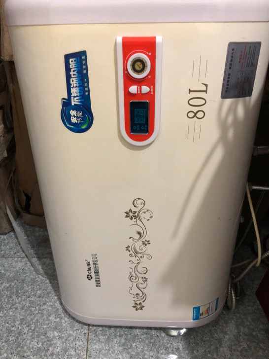 80升储水式电热水器