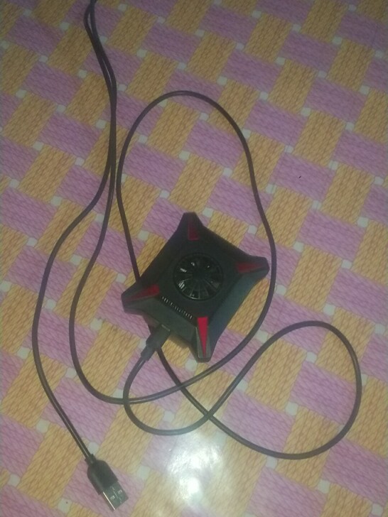 手机散热器半导体降温冷却贴制冷发烫水冷式小...