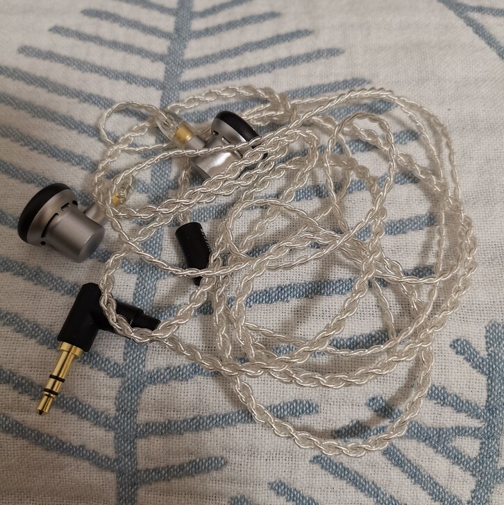 歌德mb500 平头耳机。原装正品，天猫购...