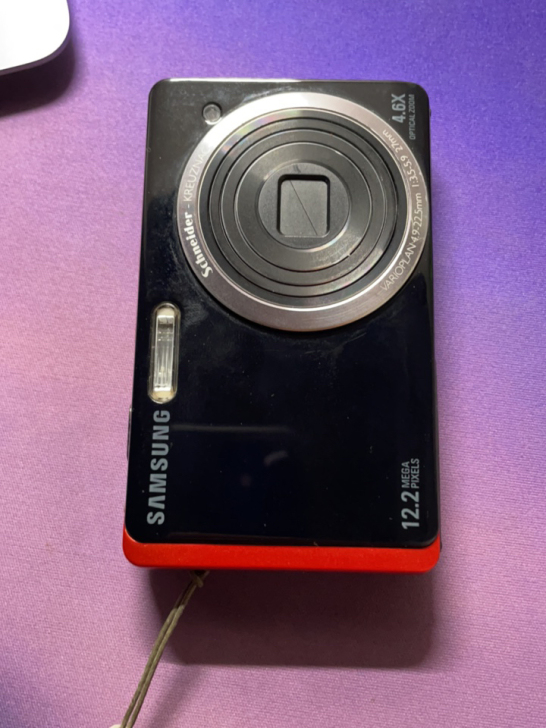 三星st550 内屏压伤 镜头进灰