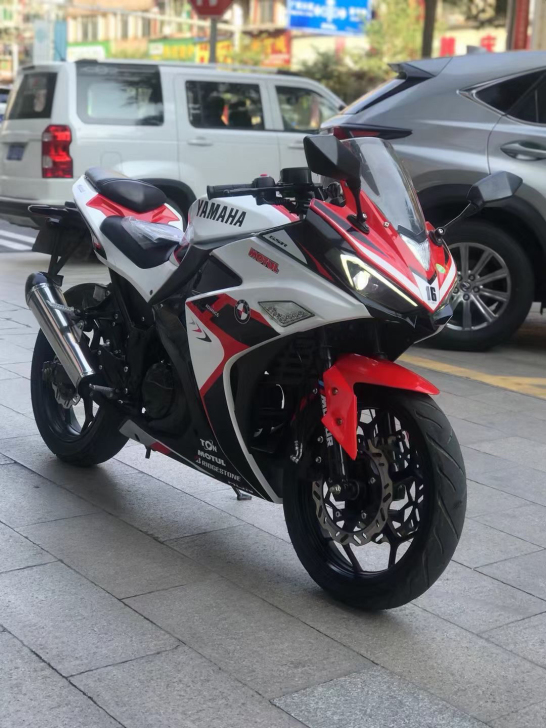 二手跑车摩托车地平线。款式多多都有现货跑车...