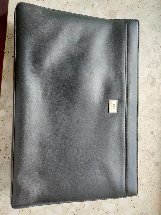 男士公文包 五成新 真皮的
