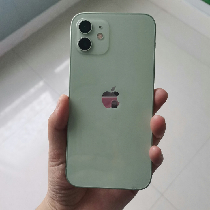自用苹果手机 iPhone 12 绿色...