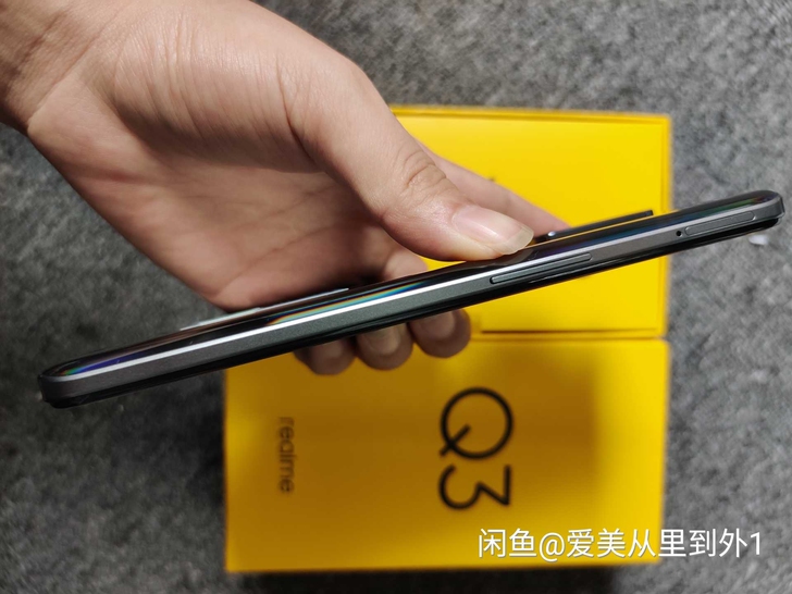 真我Q3 8+128 新旧程度 手机系统优...