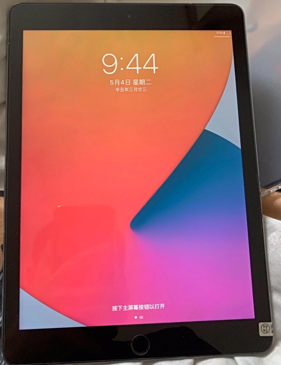 出二手闲置黑色Ipad 6 Air2，9....