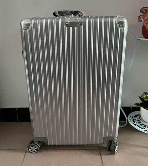 全新26寸旅行箱 感兴趣的话点“我想要”和...