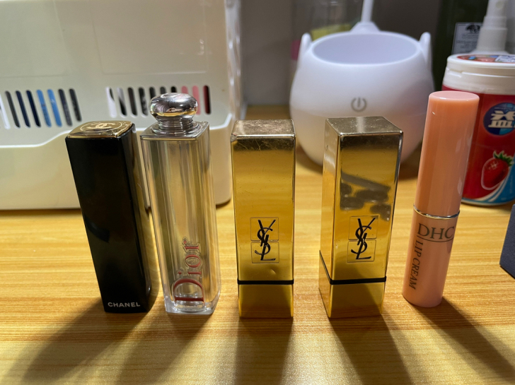 圣罗兰口红，迪奥口红，香奈儿口红，用了一部...