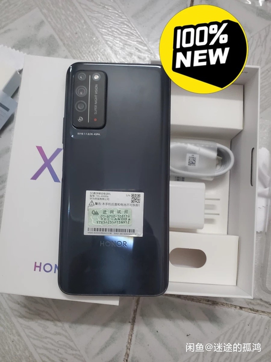 荣耀10X个人使用，，9.5成新。8+12...