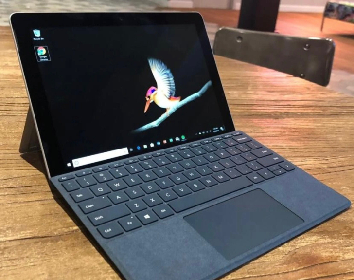 Surface go准新机带原装键盘