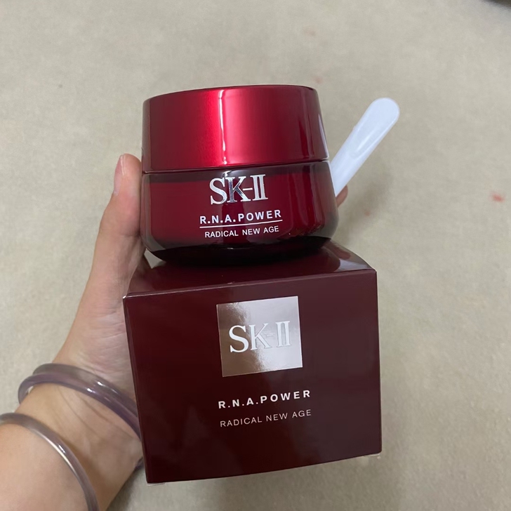 全新sk大红瓶面霜，朋友送代购手里买的，有...