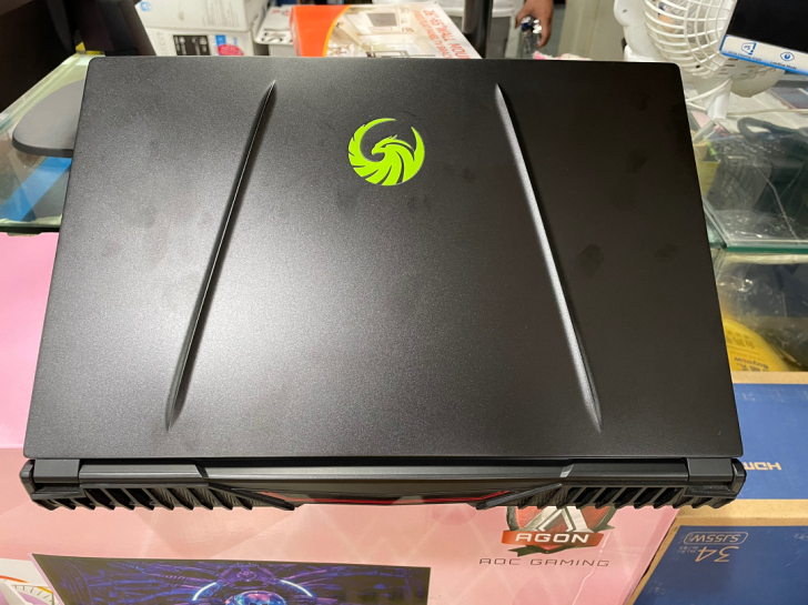 微星Alpha 15 游戏机。锐龙R5 3...