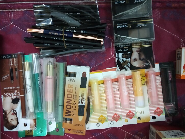 闲置化妆品,眼影,眼线要,修容,腮红,bb...