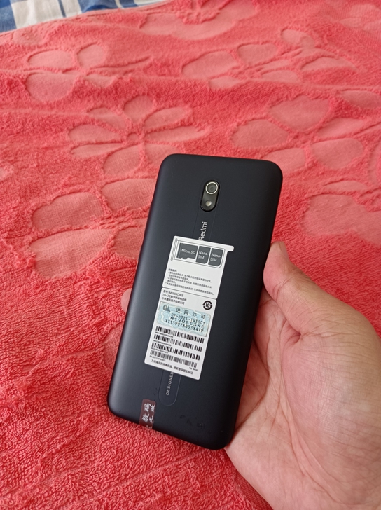 红米8A 4+64G 黑色 99新