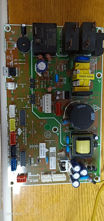 惠而浦空调三匹变频主板，需要的朋友联系我。