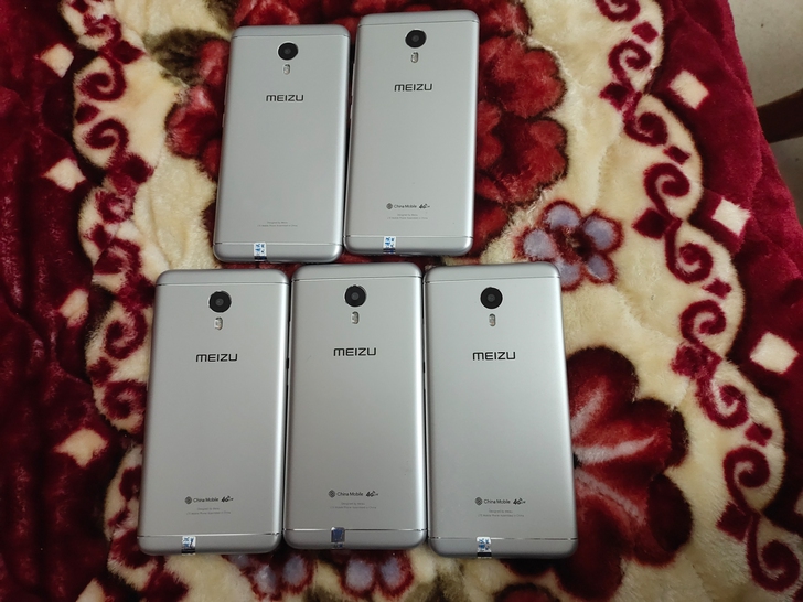 魅蓝note3  9新    60元出了