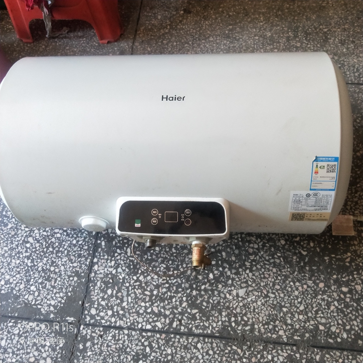 海尔60升电脑式热水器，自用，一手货源。搬...