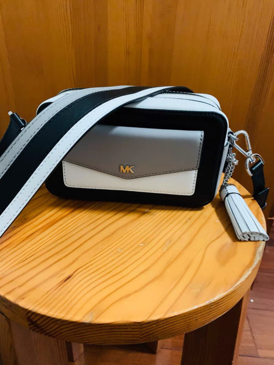 MK 小号皮质口袋相机包 MICHAEL ...