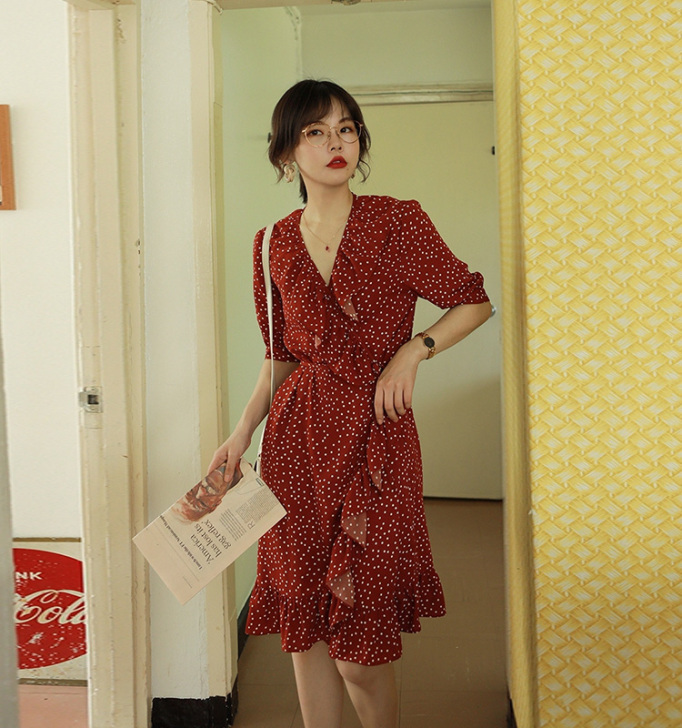 花栗鼠小姐 裙子女夏2018新款系带一片式...