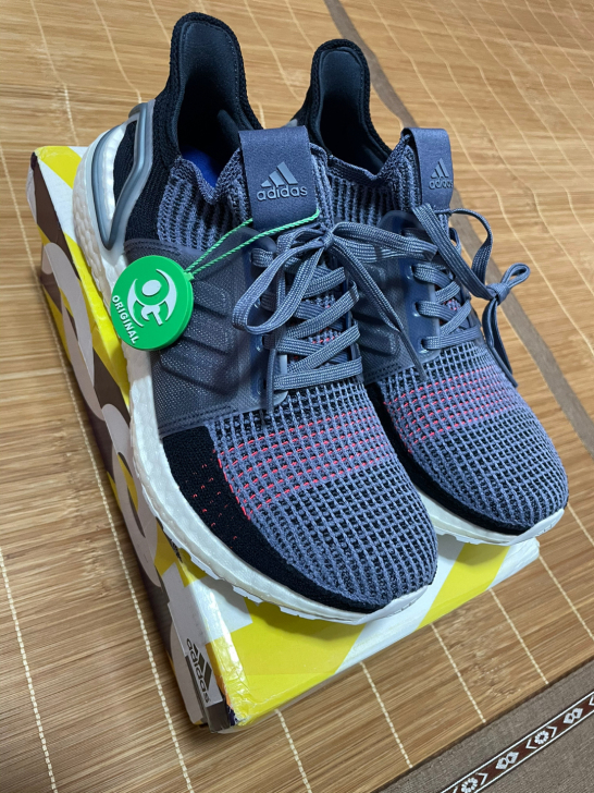 阿迪达斯Ultra boost19，D96...