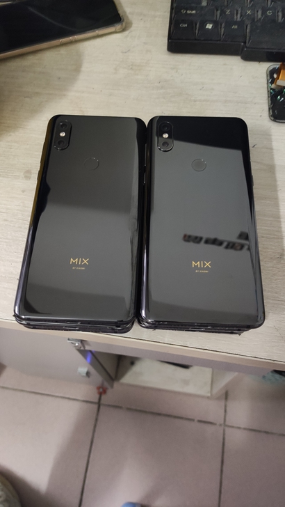 小米MIX3仅屏坏，主板开机好的，换屏幕就...