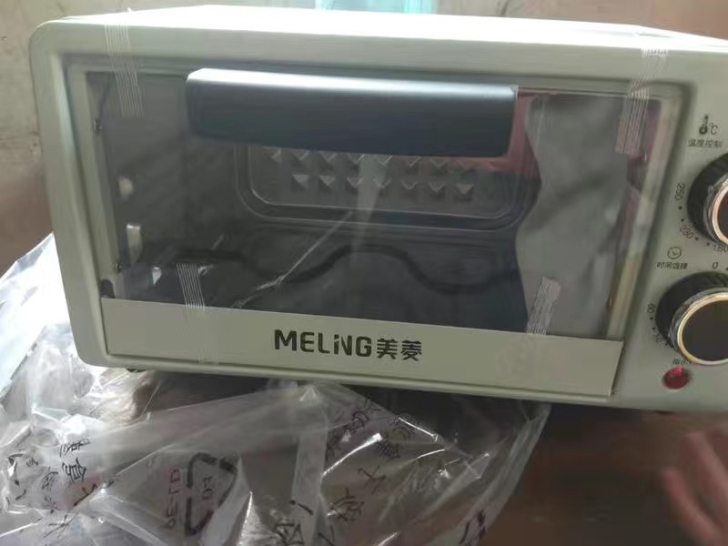 脑子一热就买了，买了又没动过，绝了，美菱烤...