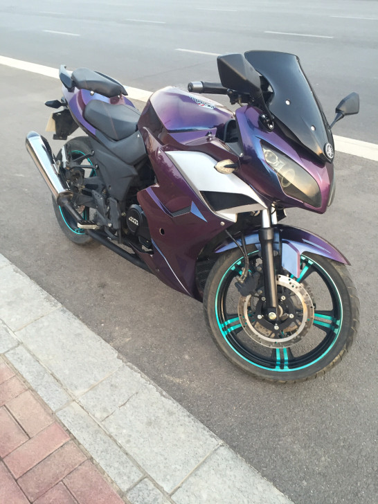 地平线趴赛S款150跑车摩托车
