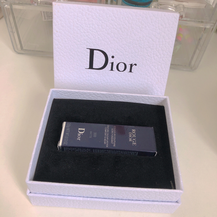 全新闲置999口红正品！还没有用过，朋友送...