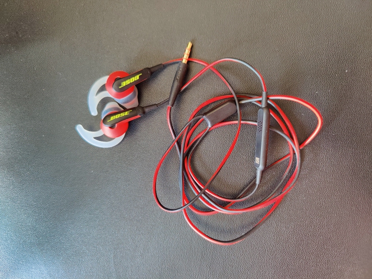 Bose 有线耳机sound sports...