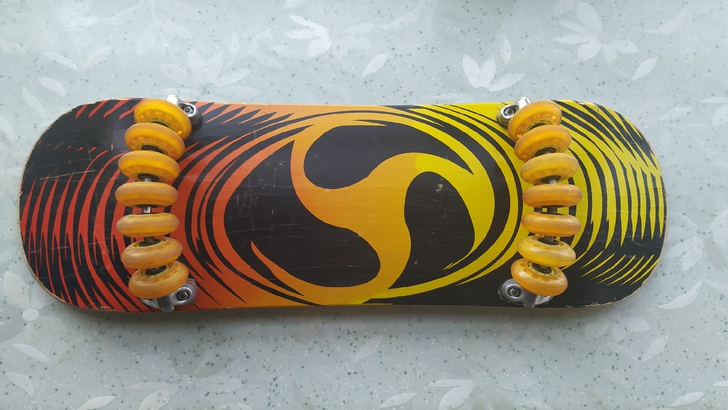 多轮滑板，七成新，上大学，搬家不用了##a...