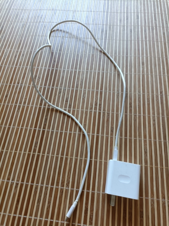 真我手机原装充电器，保正，33W快充那款（...