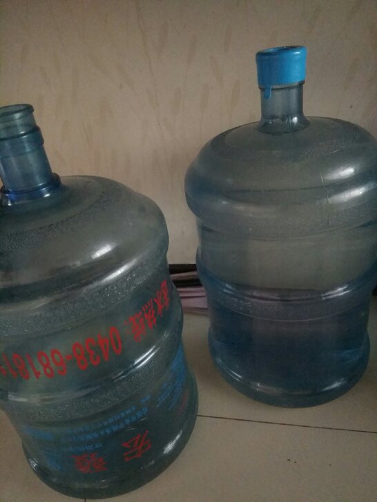 大桶装水水桶18.9升的