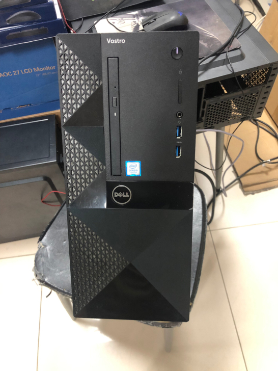 戴尔电脑一个 配置 i5 7400。内存8...