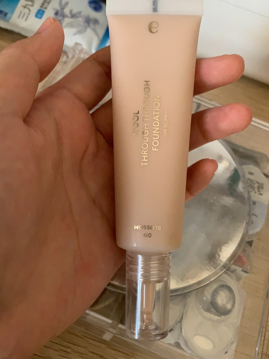 韩国小众品牌Ameli粉底液019号最白色...