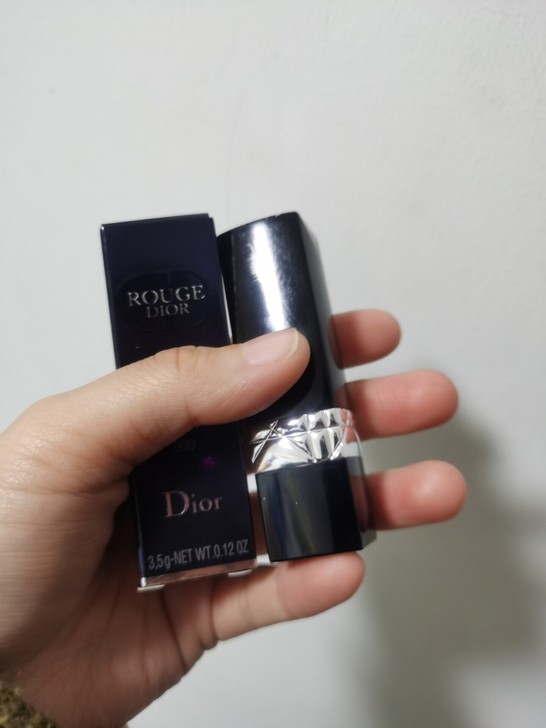 Dior烈焰蓝金口红999滋润版