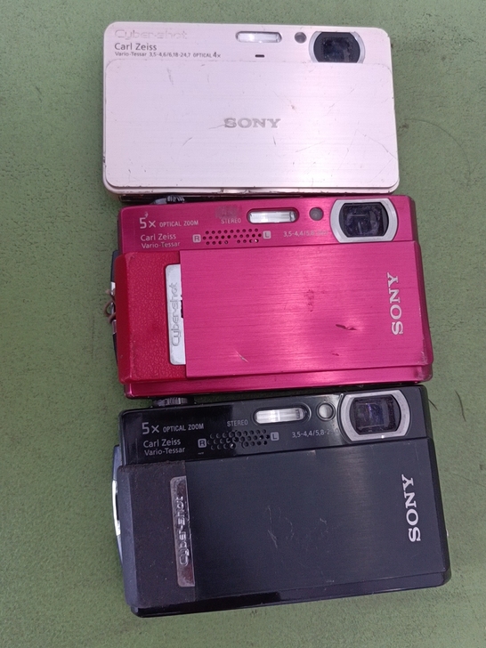打包出3台索尼数码相机T500 T700