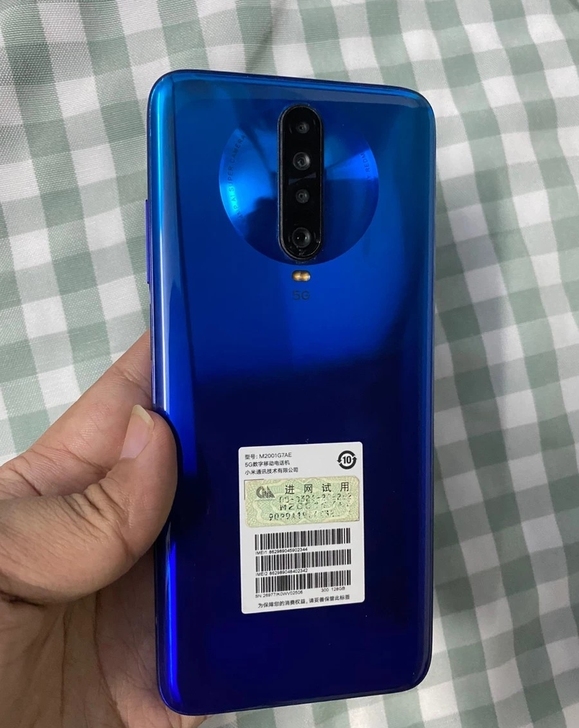 红米k30的5g版的6+128无锁版，小米...