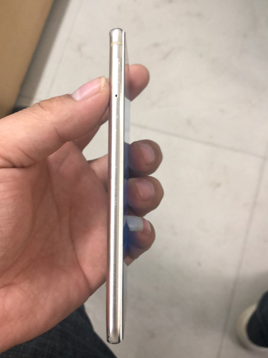 华为nova。 464G. 皮毛如图，换过...