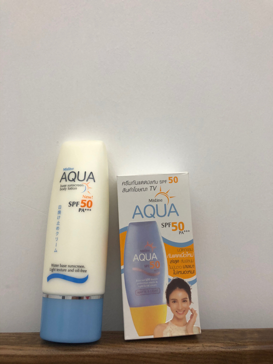 36两瓶包邮泰国Mistine小黄帽面部防...