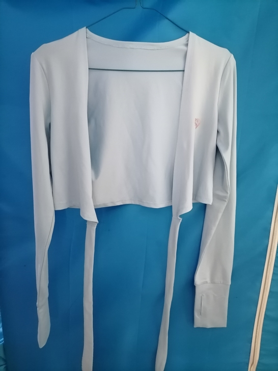 夏季 防紫外线小衫，防UV材质，天蓝色，颜...